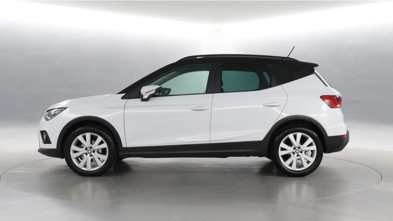 SEAT Arona 1.0 TSI 115pk Style Business Intense