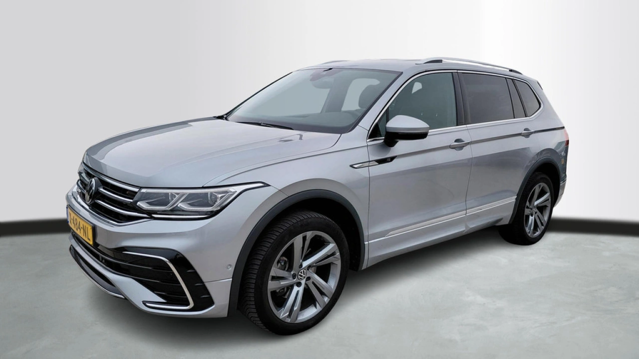 Volkswagen Tiguan Allspace 1.5 TSI R-Line Business 7p. | Trekhaak | Binnenkort beschikbaar |