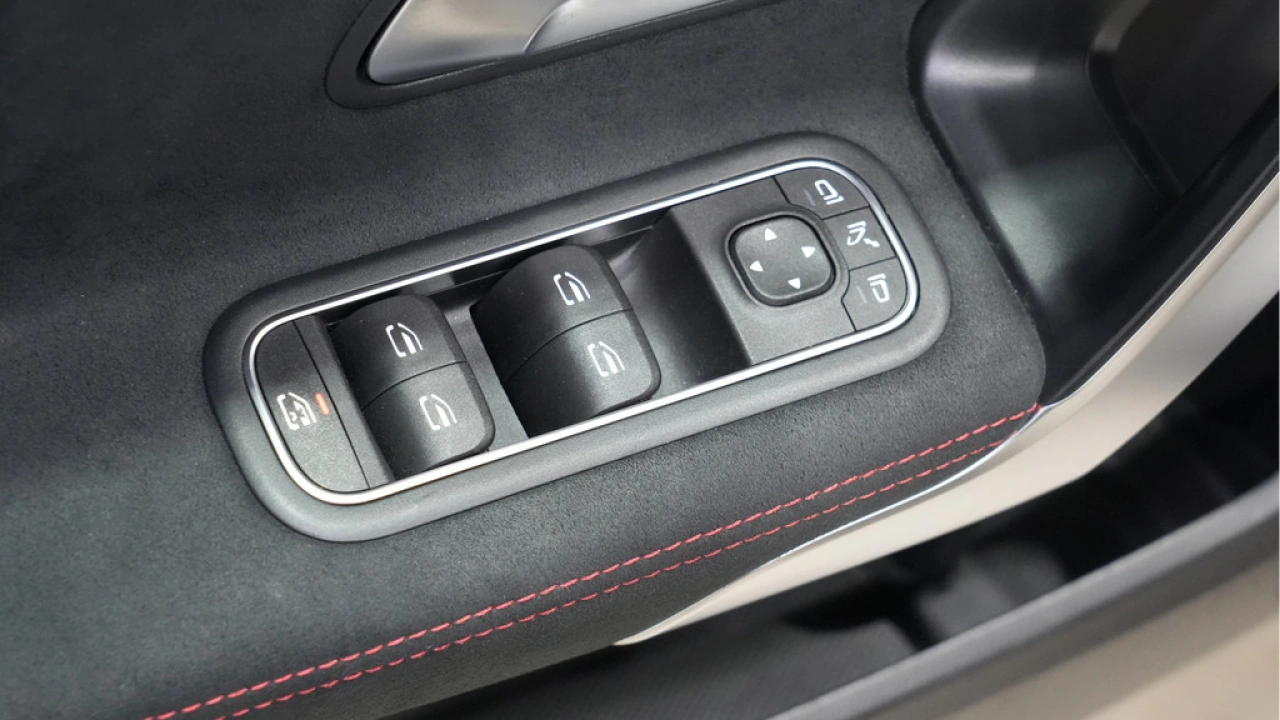 Mercedes-Benz A-Klasse 180 Business Solution AMG