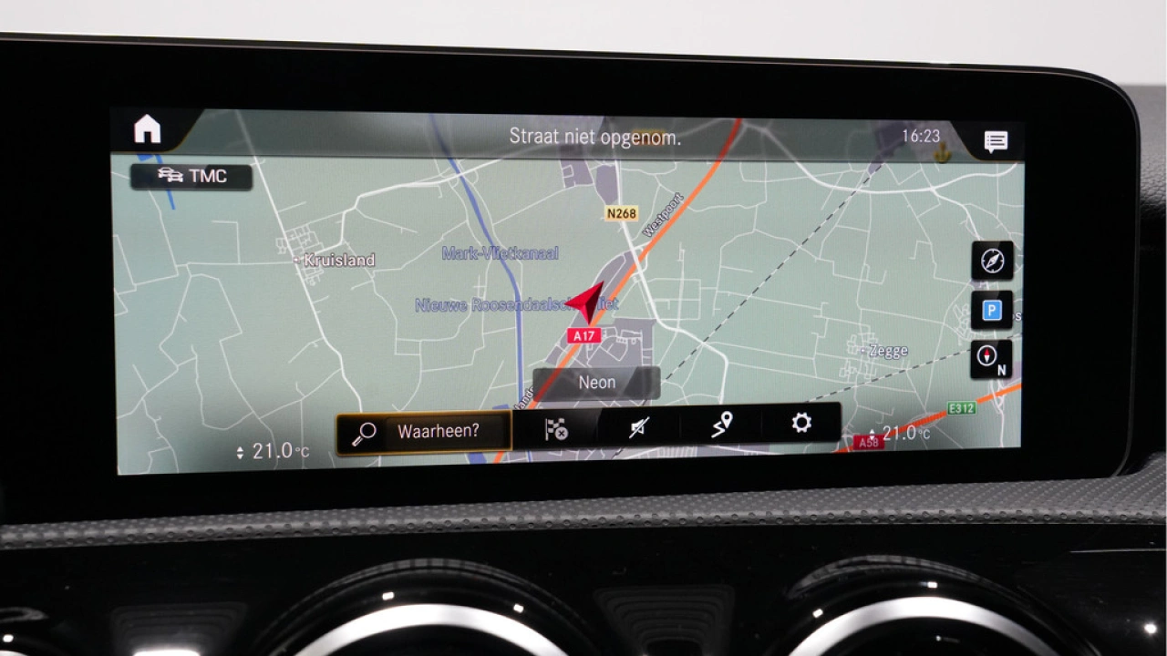 Mercedes-Benz A-Klasse 180 Business Solution AMG