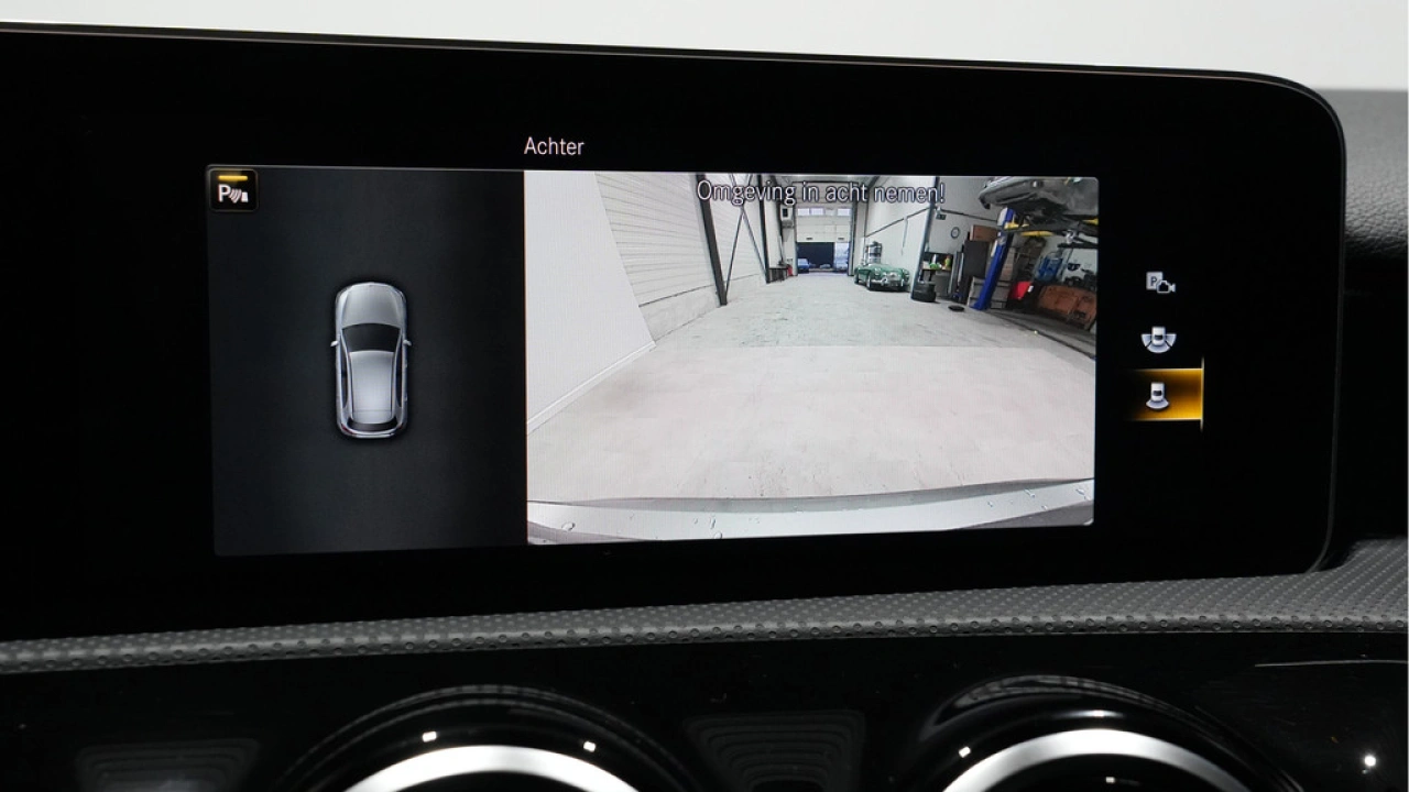 Mercedes-Benz A-Klasse 180 Business Solution AMG