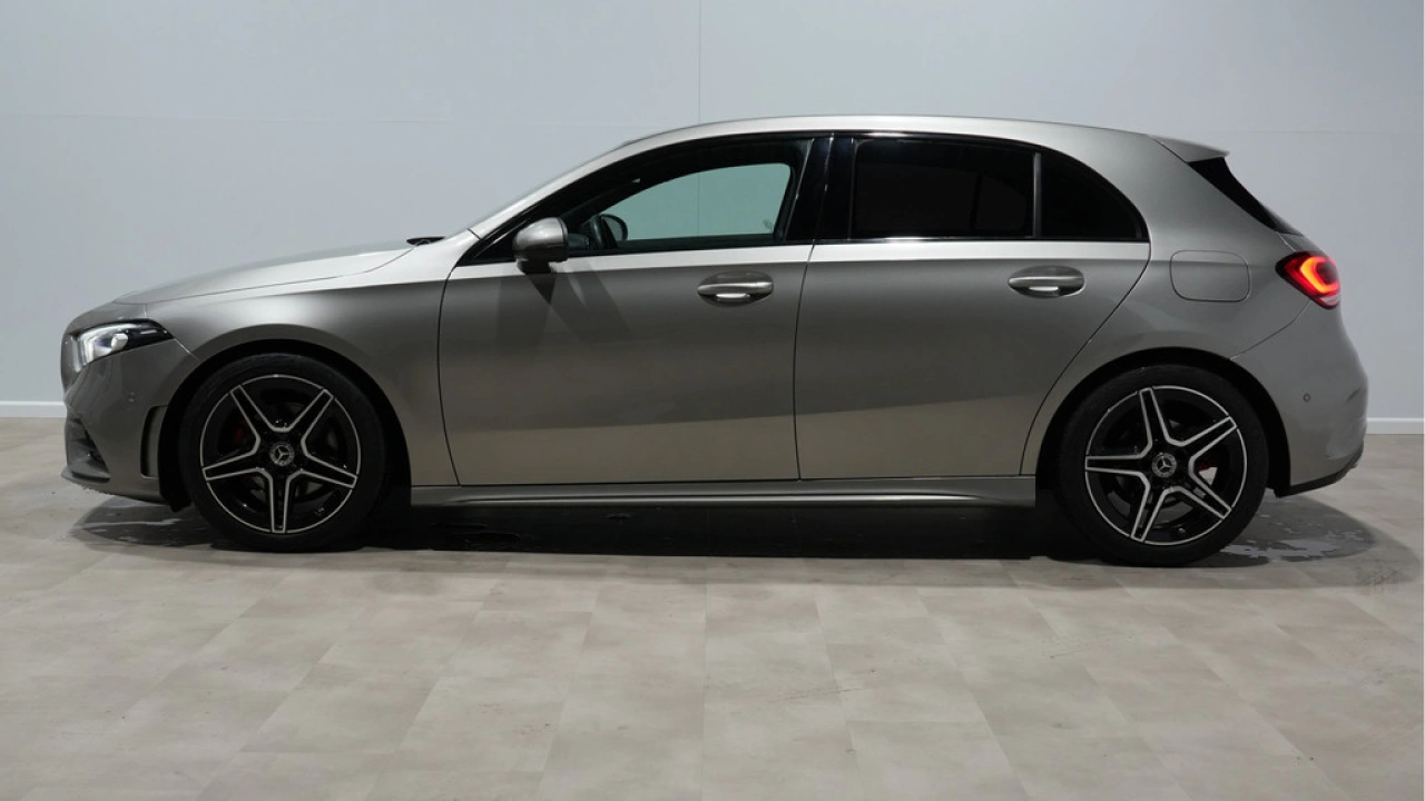 Mercedes-Benz A-Klasse 180 Business Solution AMG