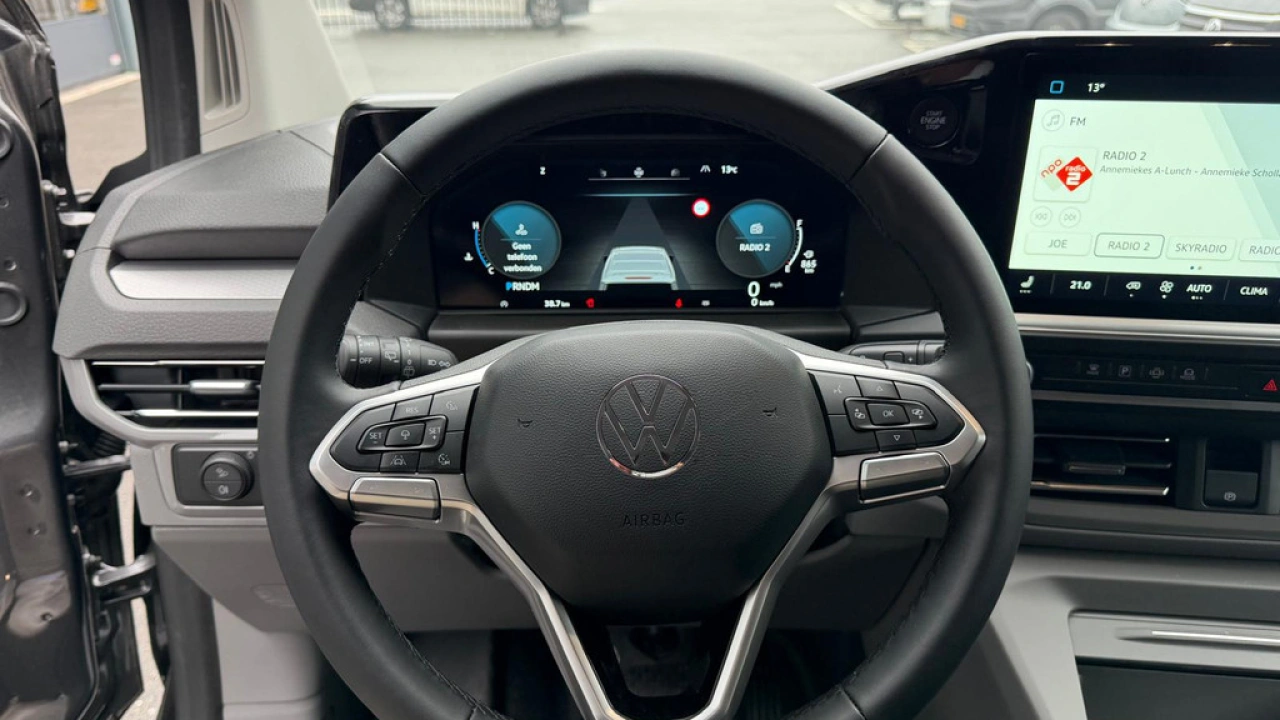 VW Bedrijfswagens Transporter Dubbel Cabine L2H1 2.0 TDI 170pk Automaat Bulli