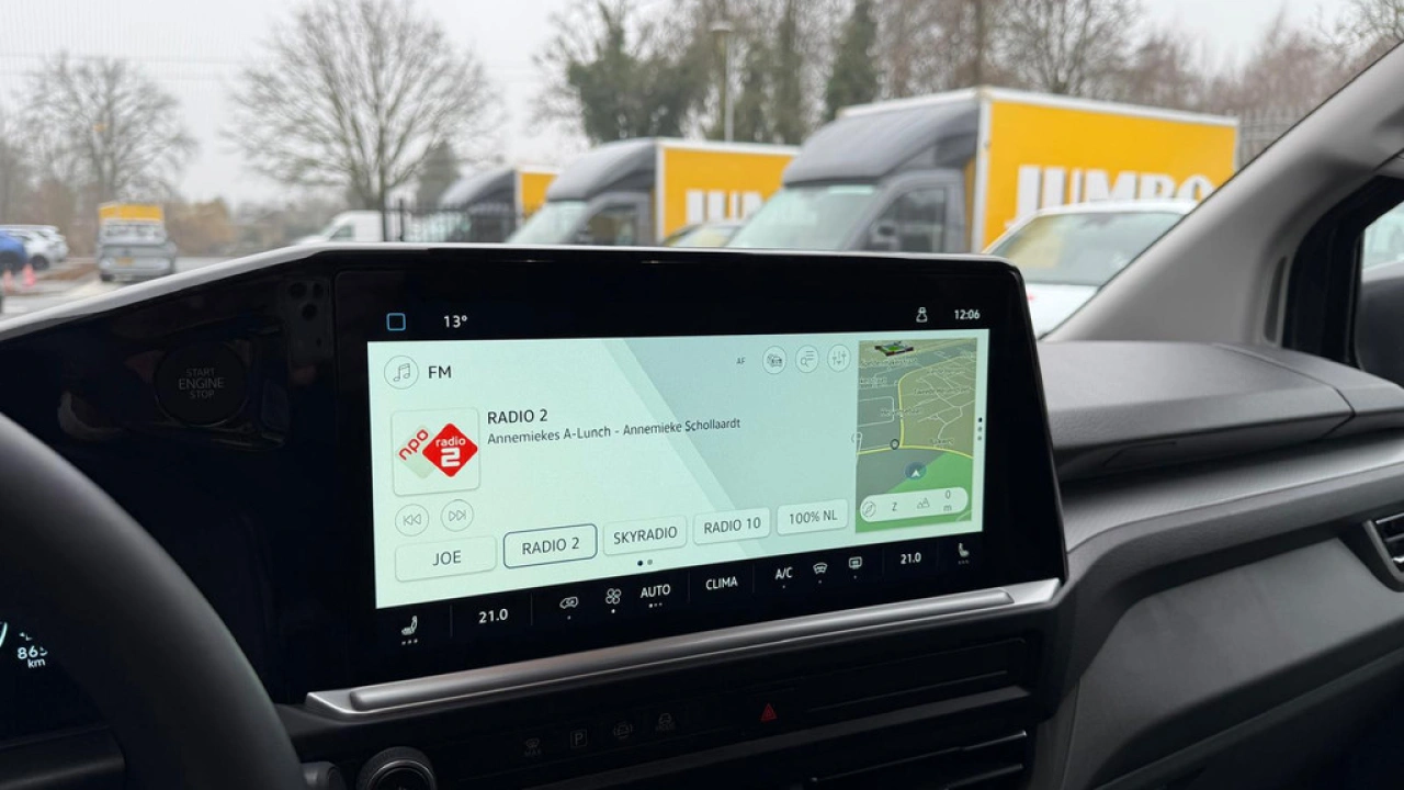 VW Bedrijfswagens Transporter Dubbel Cabine L2H1 2.0 TDI 170pk Automaat Bulli