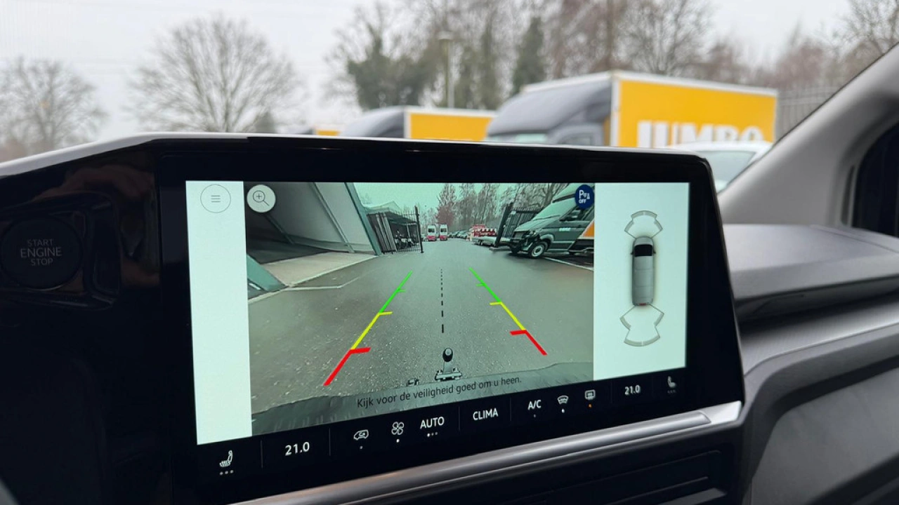 VW Bedrijfswagens Transporter Dubbel Cabine L2H1 2.0 TDI 170pk Automaat Bulli