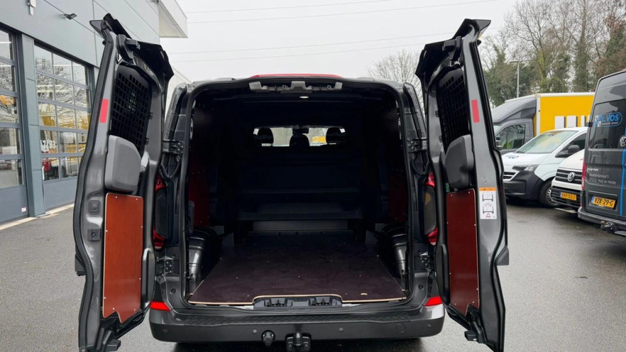 VW Bedrijfswagens Transporter Dubbel Cabine L2H1 2.0 TDI 170pk Automaat Bulli