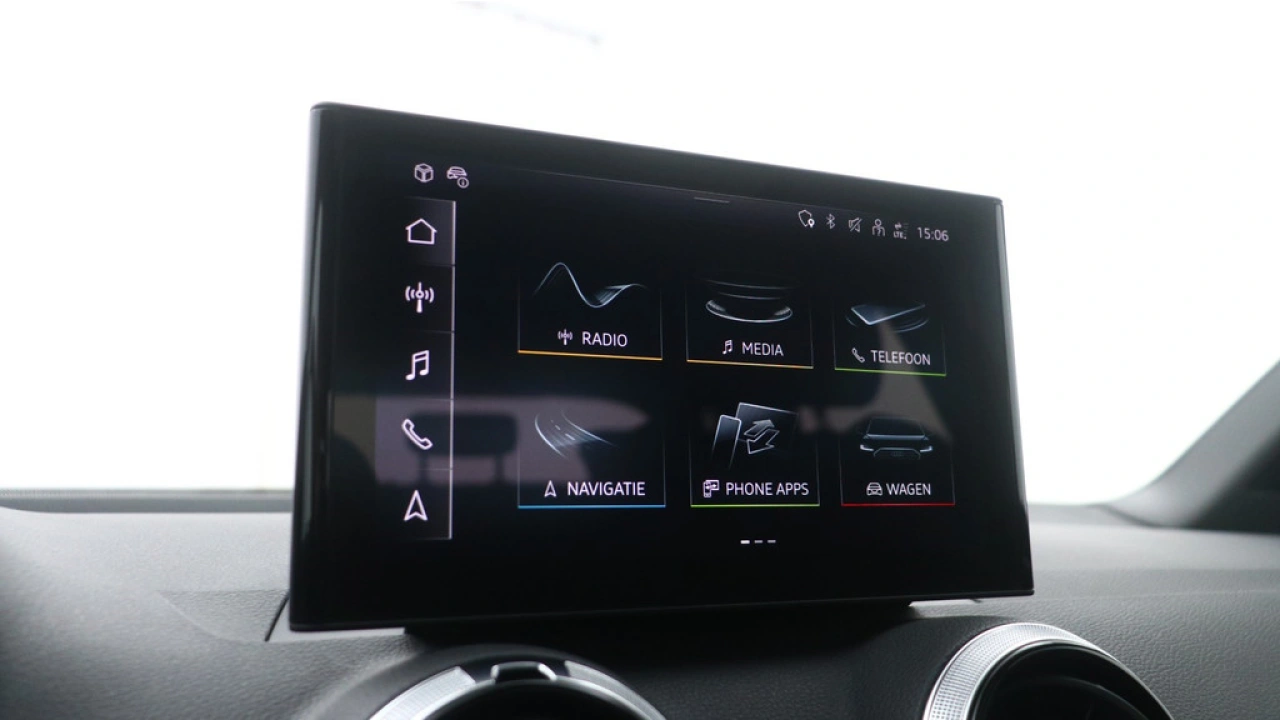 Audi Q2 35 TFSI S Edition | Panoramadak | Carplay | Stoelverwarming | Adapt. Cruise |