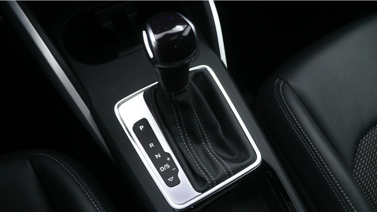 Audi Q2 35 TFSI S Edition | Panoramadak | Carplay | Stoelverwarming | Adapt. Cruise |