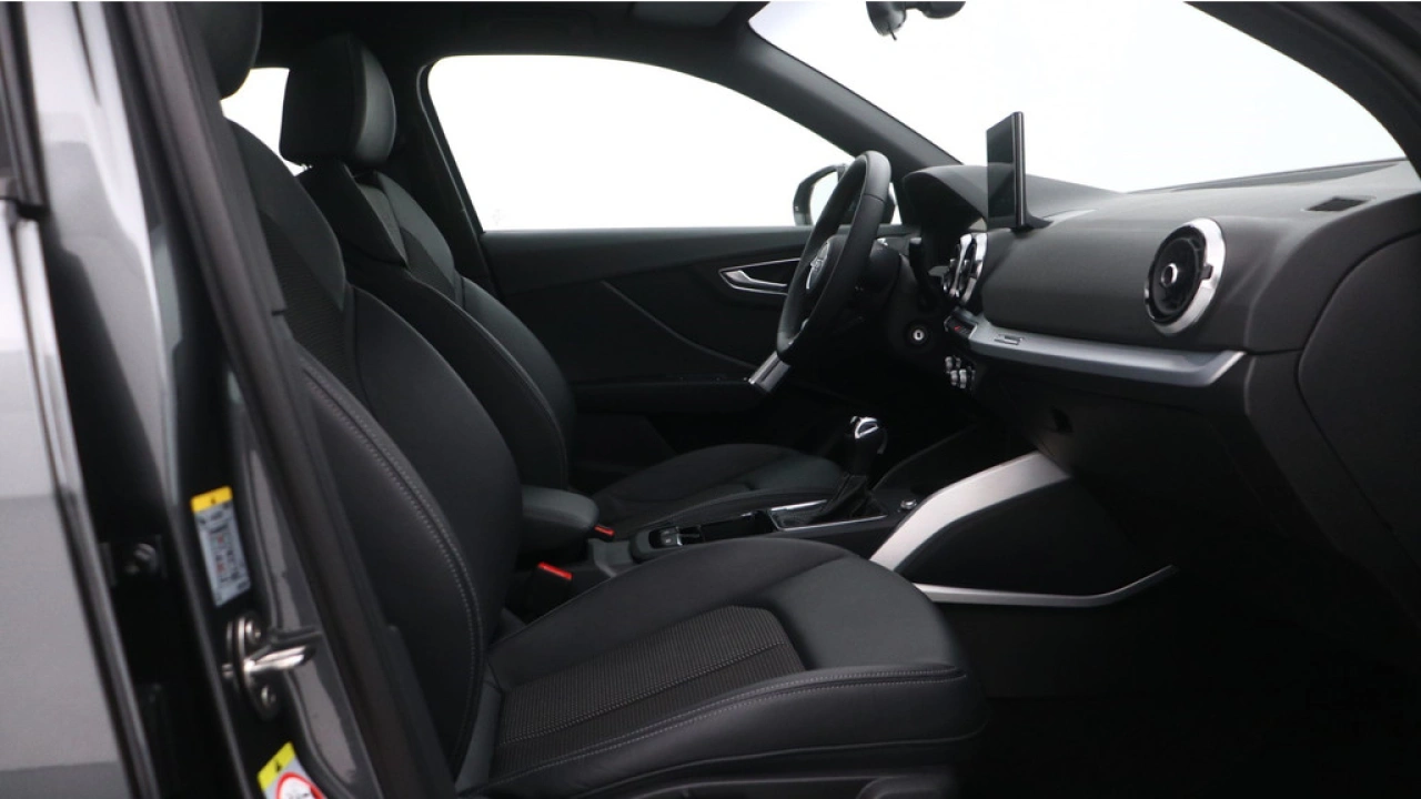 Audi Q2 35 TFSI S Edition | Panoramadak | Carplay | Stoelverwarming | Adapt. Cruise |