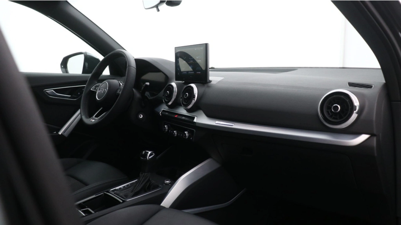 Audi Q2 35 TFSI S Edition | Panoramadak | Carplay | Stoelverwarming | Adapt. Cruise |