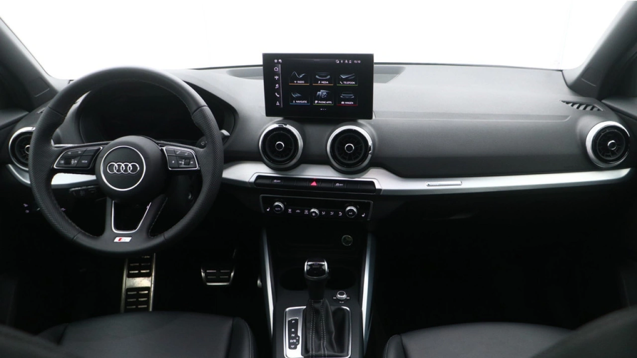 Audi Q2 35 TFSI S Edition | Panoramadak | Carplay | Stoelverwarming | Adapt. Cruise |