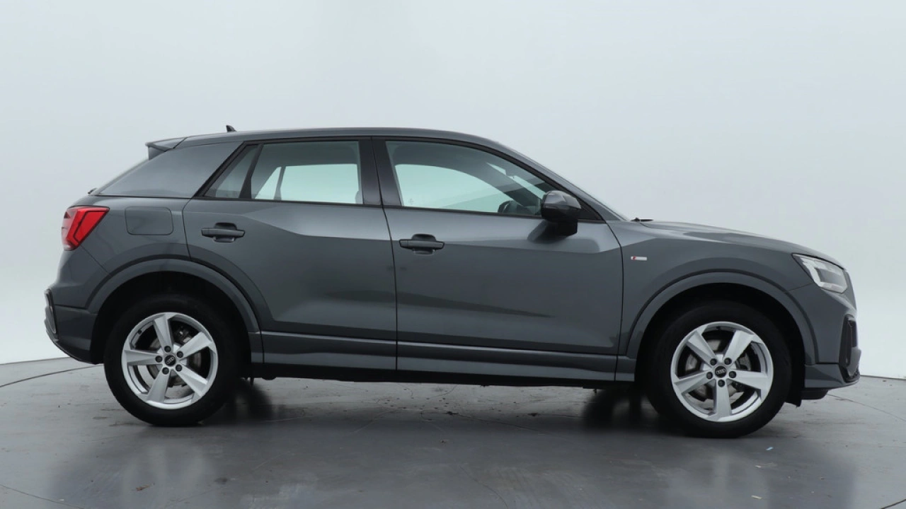 Audi Q2 35 TFSI S Edition | Panoramadak | Carplay | Stoelverwarming | Adapt. Cruise |