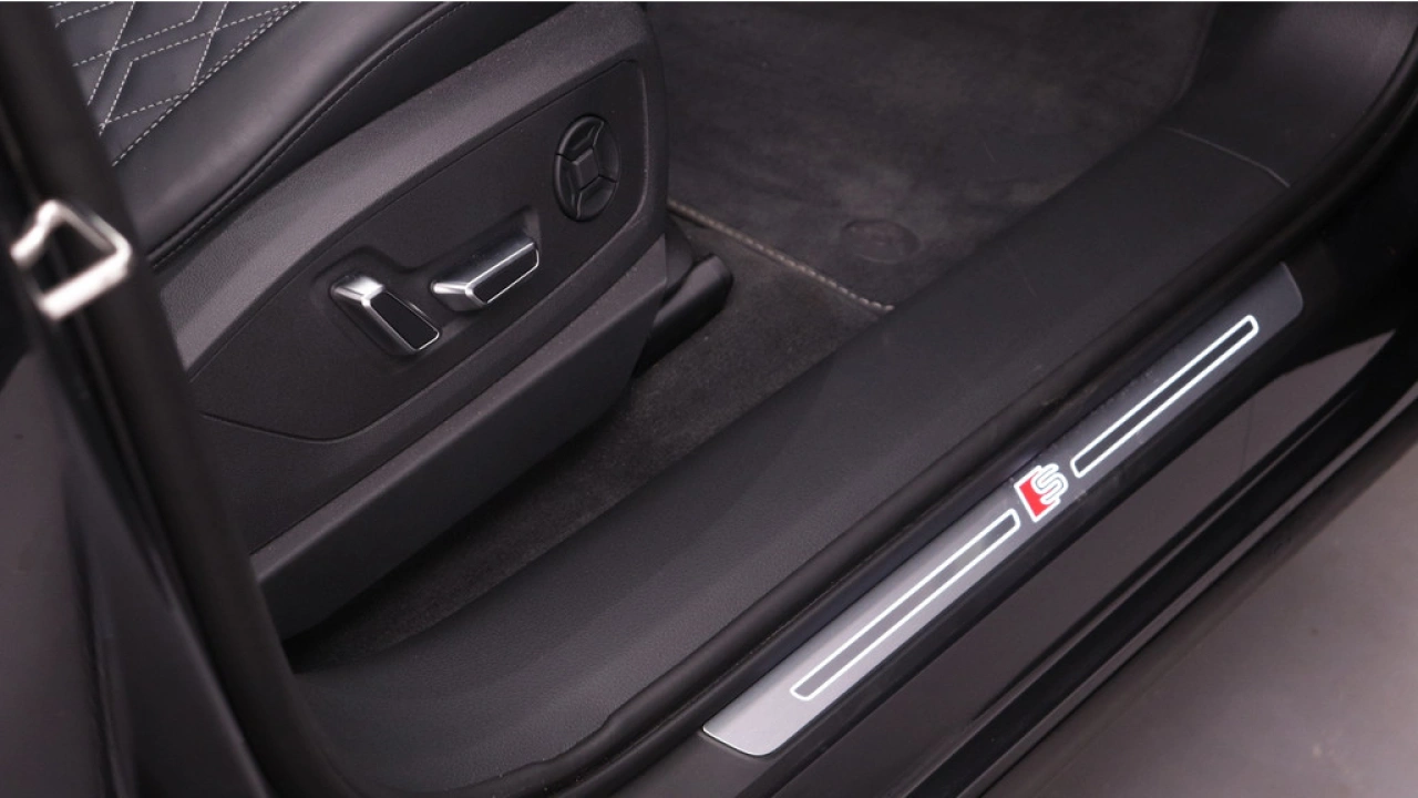 Audi e-tron Sportback S Quattro | Panoramadak | Head up | B&O | Supersport stoelen | 22