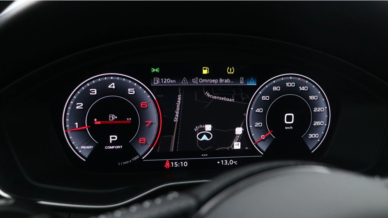 Audi A4 Avant 40 TFSI 191PK Launch edition Sport | Camera | Stoelverwarming |