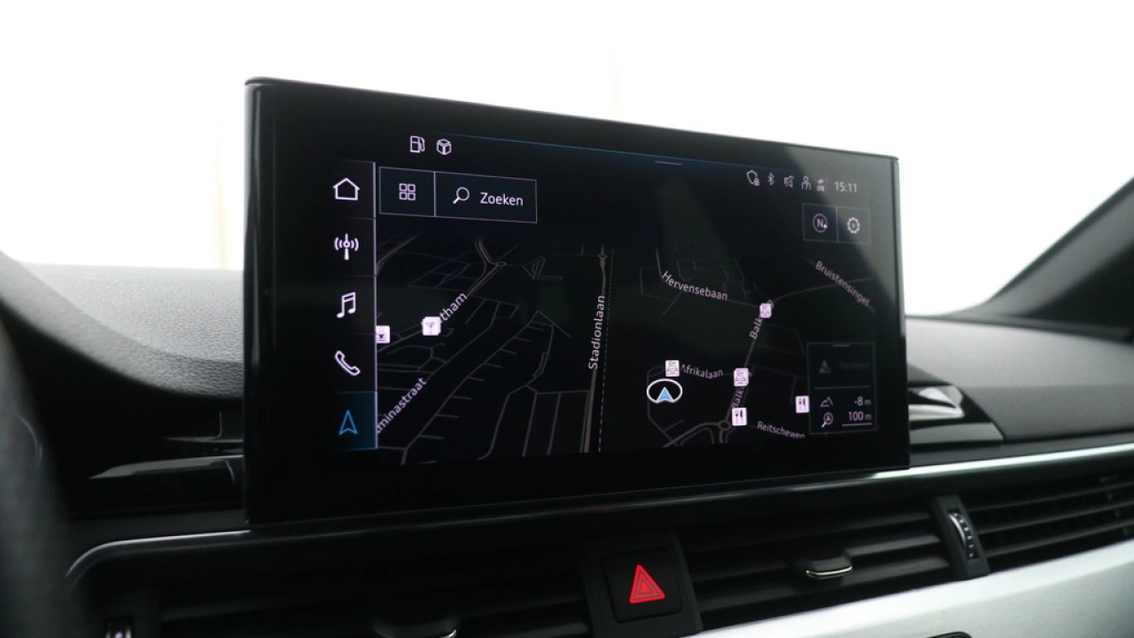 Audi A4 Avant 40 TFSI 191PK Launch edition Sport | Camera | Stoelverwarming |