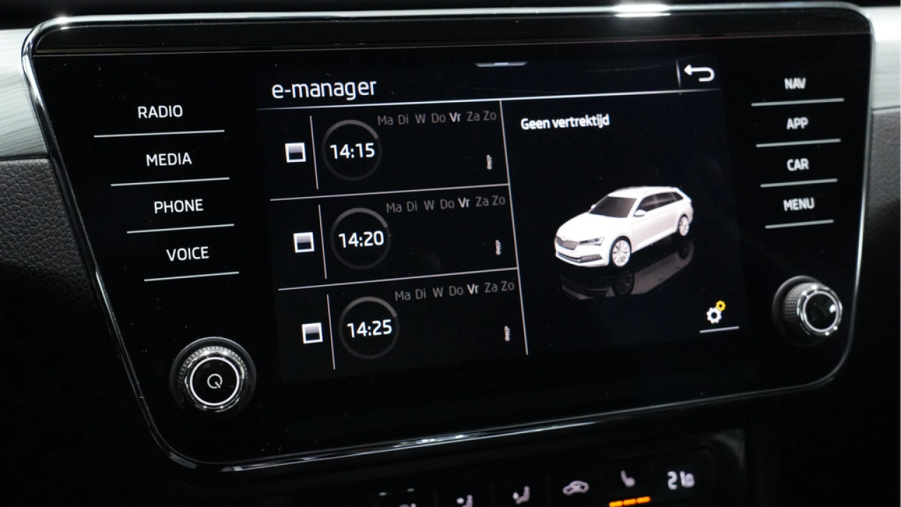 Škoda Superb Combi 1.4 TSI iV 204pk Business Edition Plus