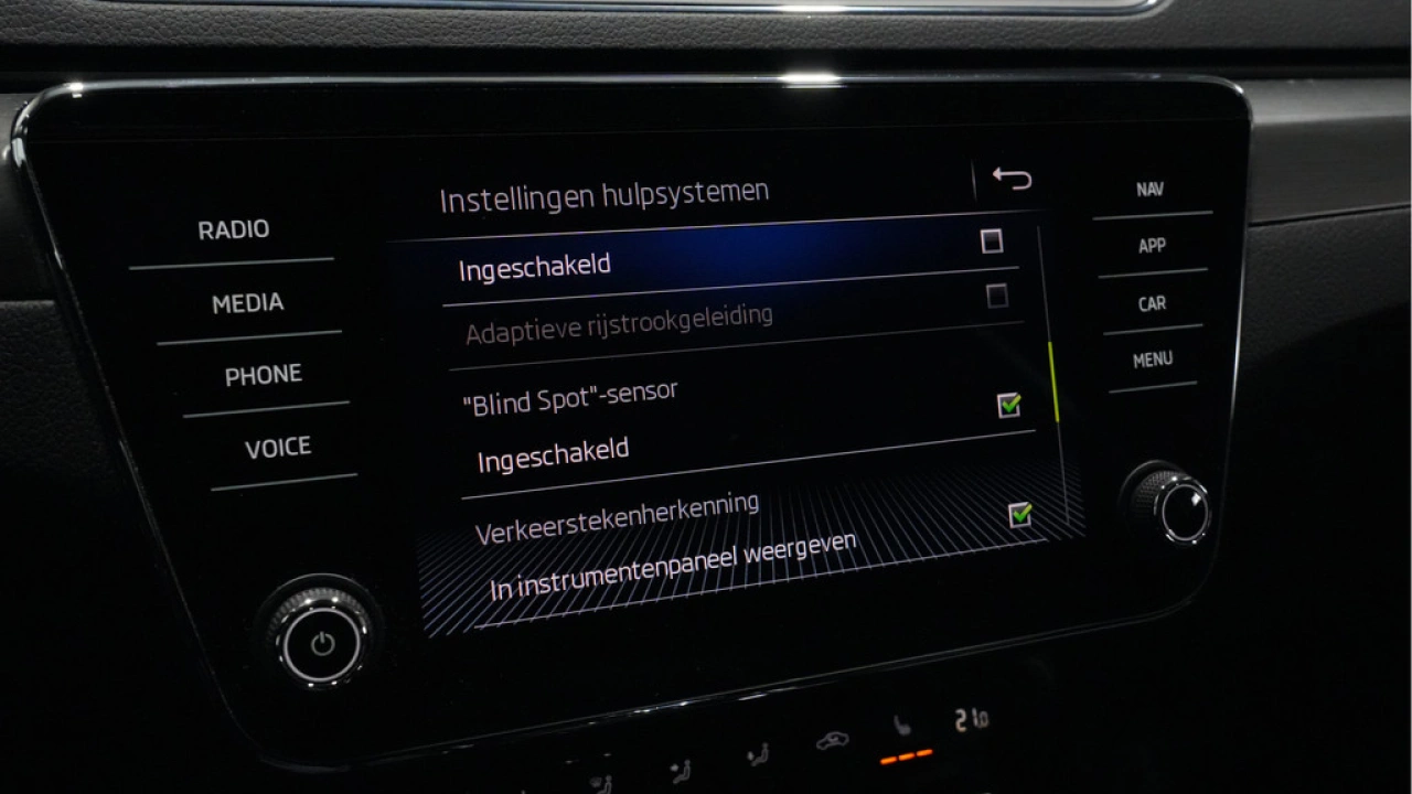 Škoda Superb Combi 1.5 TSI 150pk DSG ACT Business