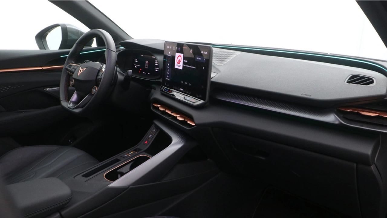 CUPRA Terramar 1.5 TSI e-Hybrid VZ America's CUP / Demonstratieauto