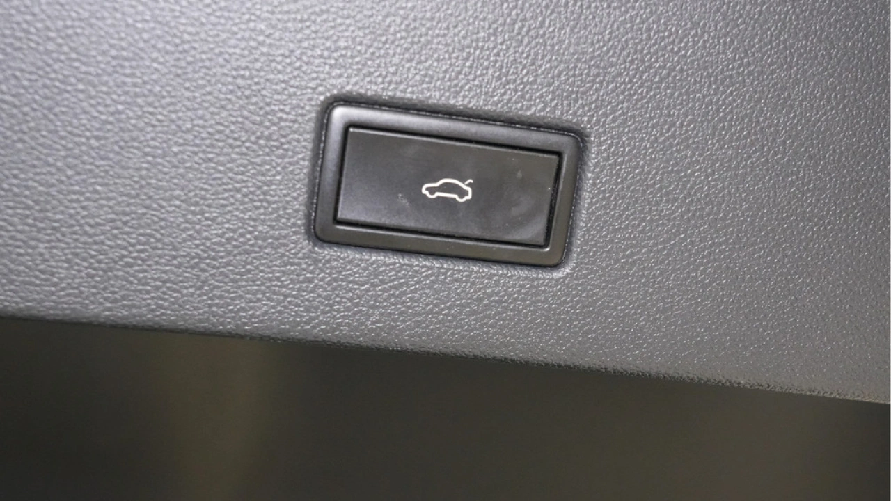 Volkswagen T-Roc 1.5 TSI 150pk Automaat Sport Executive Advance