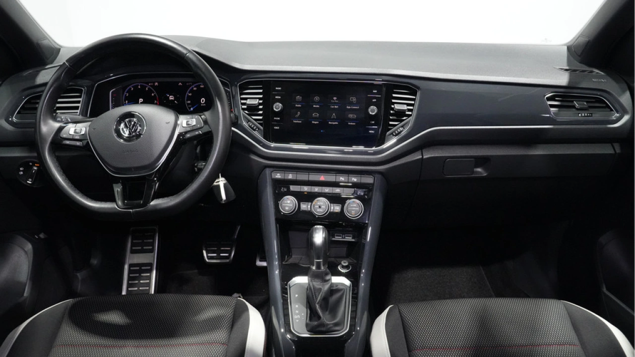 Volkswagen T-Roc 1.5 TSI 150pk Automaat Sport Executive Advance