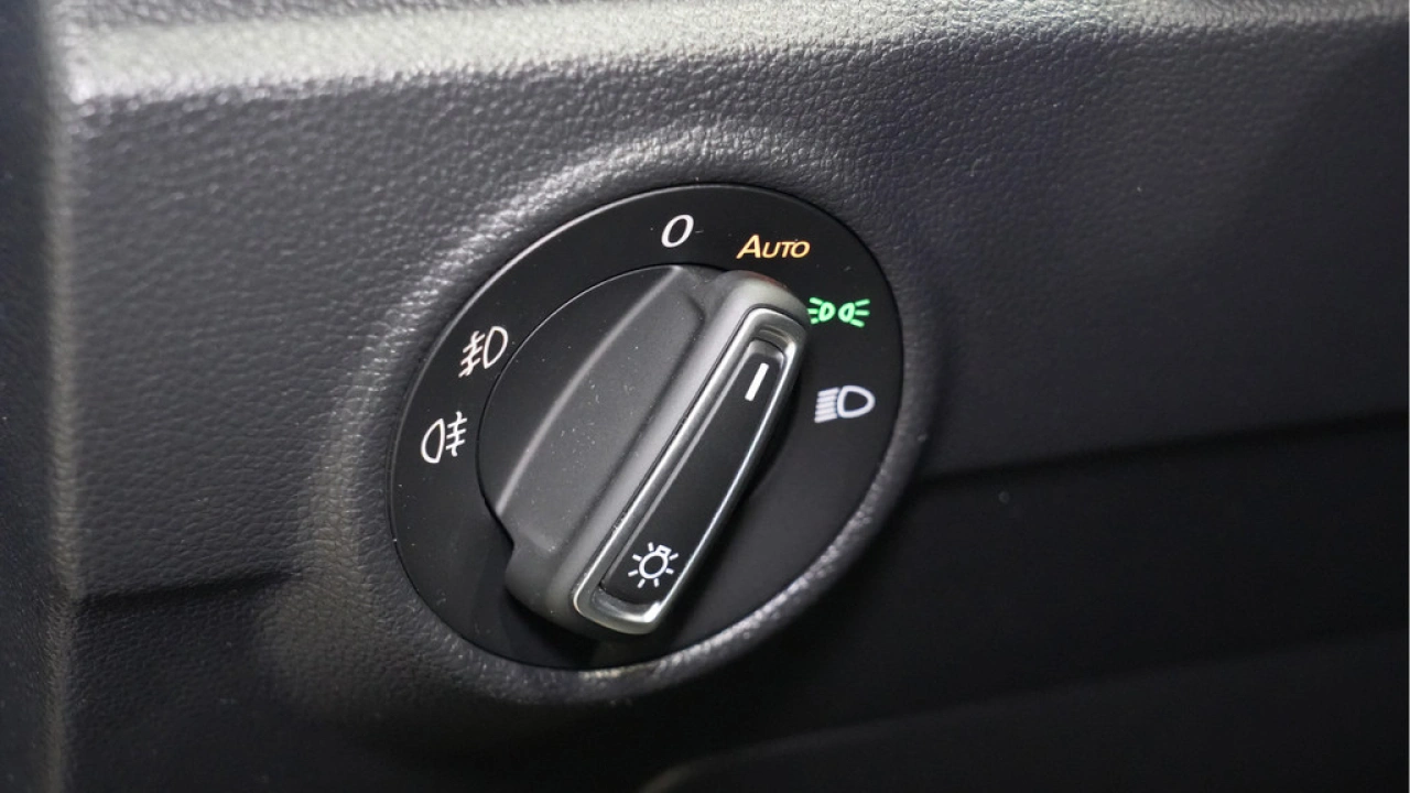 Volkswagen T-Roc 1.5 TSI 150pk Automaat Sport Executive Advance