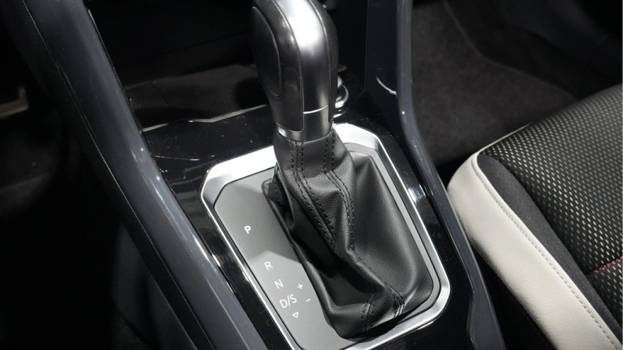 Volkswagen T-Roc 1.5 TSI 150pk Automaat Sport Executive Advance