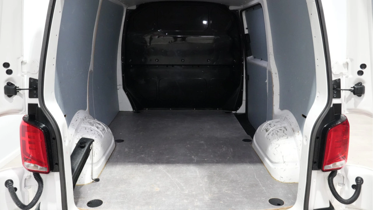 VW Bedrijfswagens Transporter 2.0 TDI 110PK L1H1