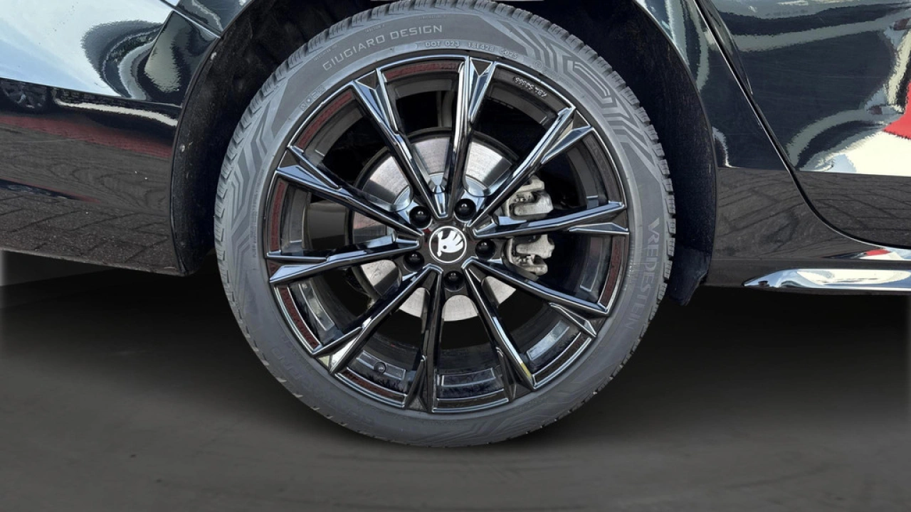 Škoda Superb Combi 1.5 TSI PHEV Sportline Business