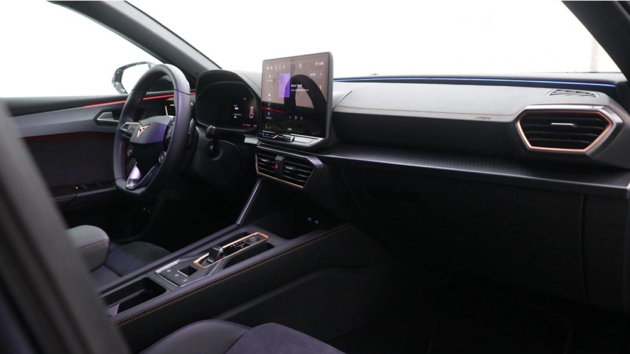 CUPRA Leon Sportstourer 1.5 TSI e-Hybrid Business / Demonstratieauto