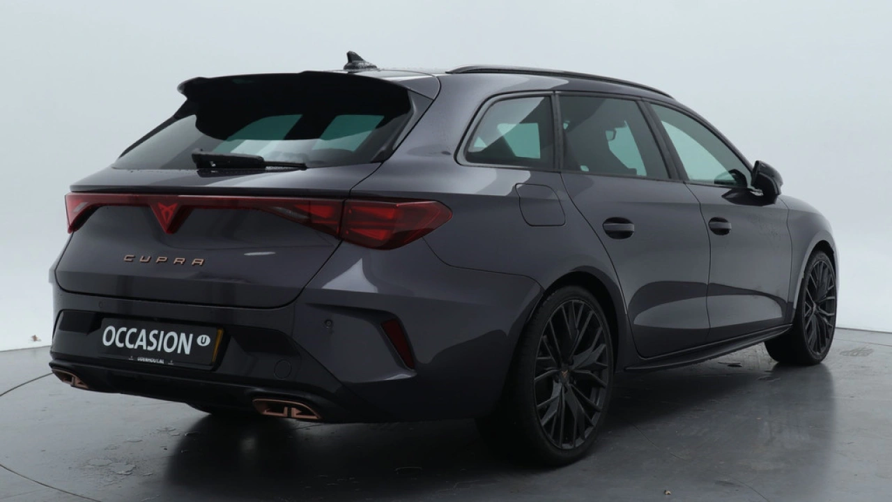 CUPRA Leon Sportstourer 1.5 TSI e-Hybrid Business / Demonstratieauto