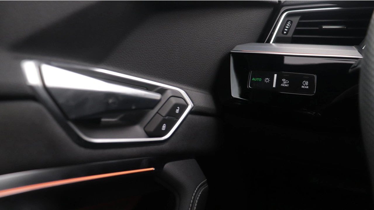 Audi e-tron Sportback S 500 pk Quattro | Panoramadak | Head up | B&O | Supersport stoelen | 22