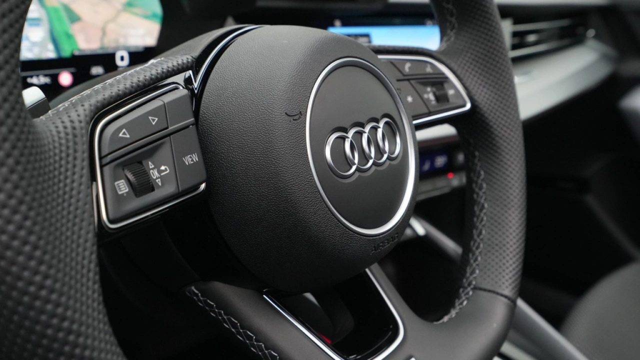 Audi A3 Limousine 30 TFSI S edition