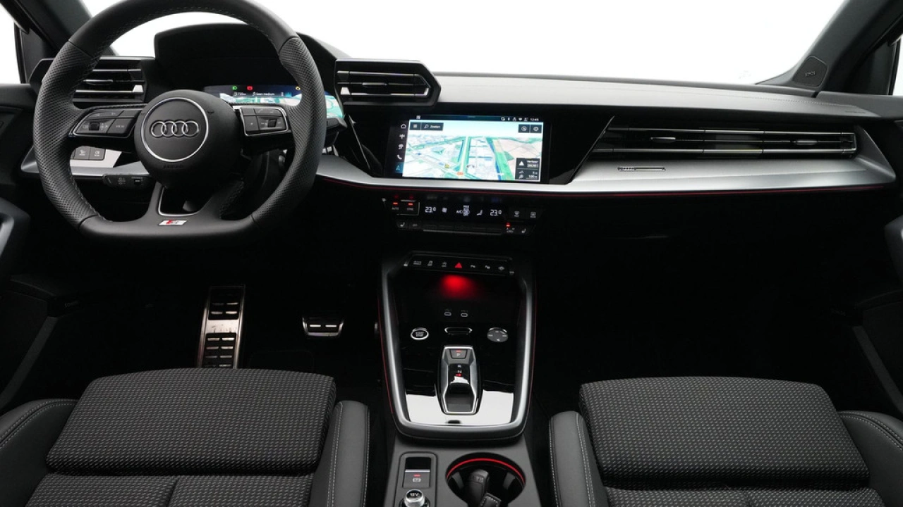 Audi A3 Limousine 30 TFSI S edition