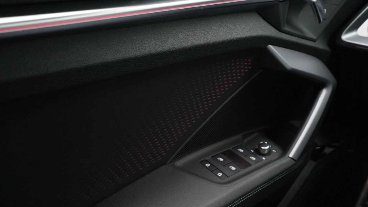 Audi A3 Limousine 30 TFSI S edition