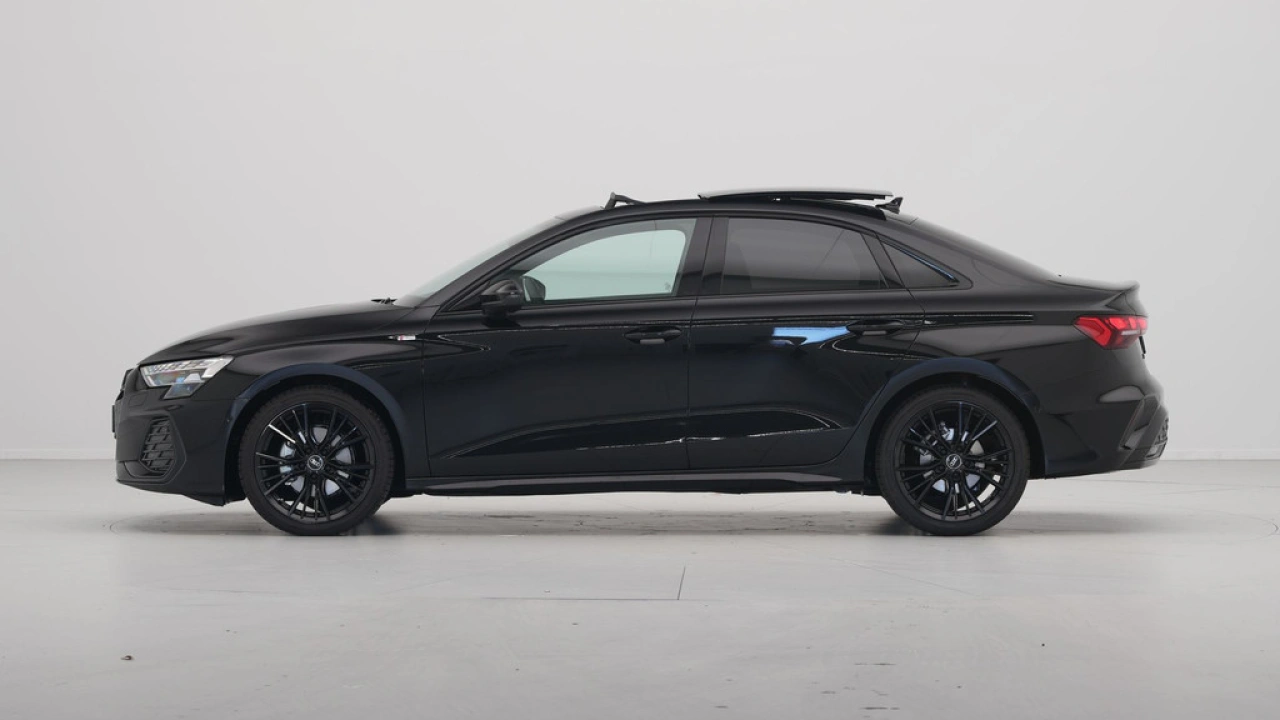 Audi A3 Limousine 30 TFSI S edition