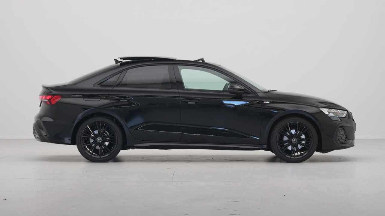 Audi A3 Limousine 30 TFSI S edition