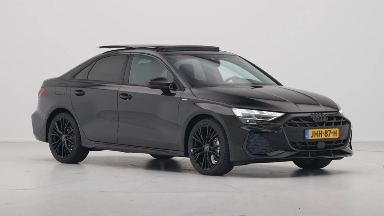 Audi A3 Limousine 30 TFSI S edition