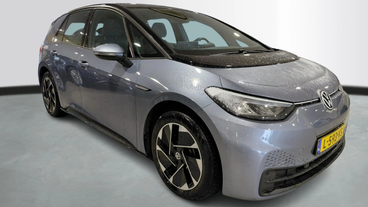 Volkswagen ID.3 Life 58 kWh | Verwarmde stoelen en stuur | App Connect | Navi |Steunhaak