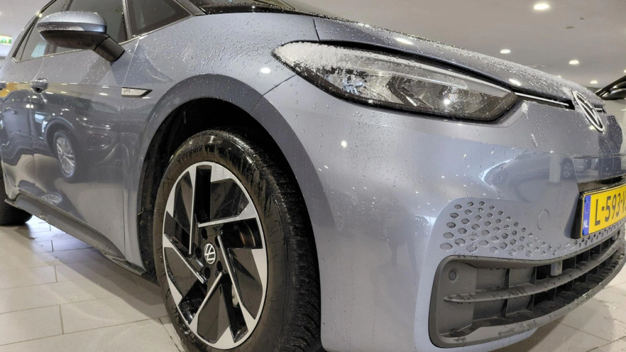 Volkswagen ID.3 Life 58 kWh | Verwarmde stoelen en stuur | App Connect | Navi |Steunhaak