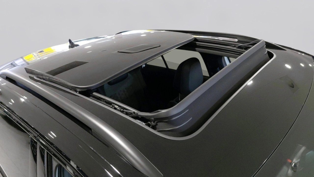 Volkswagen T-Roc 1.5 TSI Automaat | R-Line | Black Style | Panoramadak |