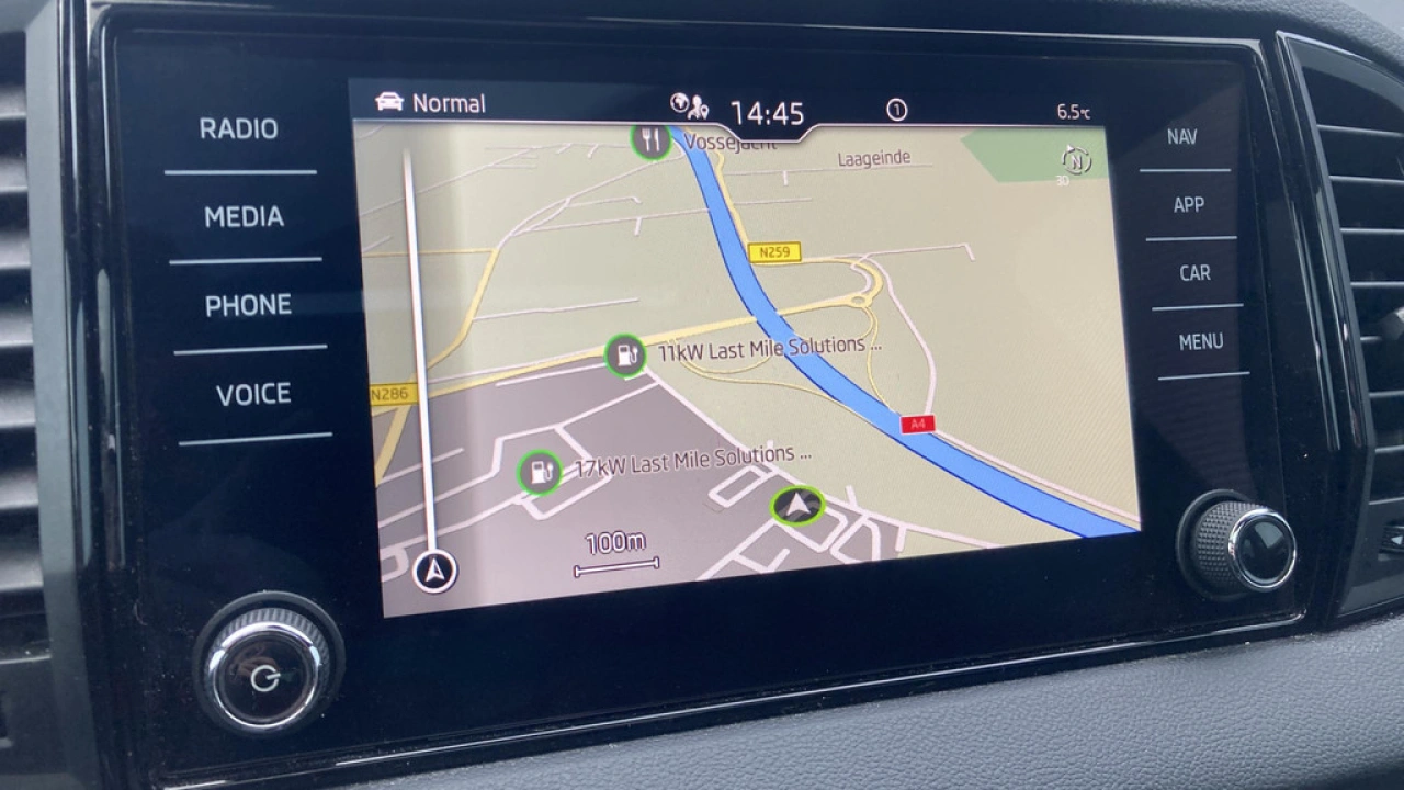 Škoda Karoq 1.5 TSI ACT 150pk DSG Sportline Business