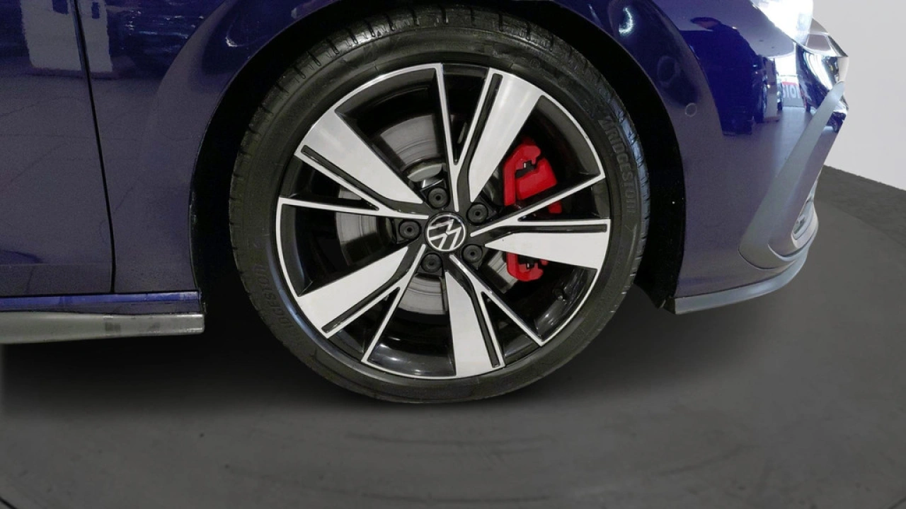 Volkswagen Golf GTE 1.4 eHybrid | Panoramadak | Camera | Head-Updisplay | LED Matrix |