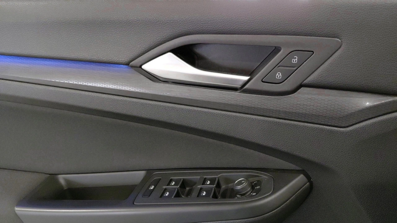 Volkswagen Golf GTE 1.4 eHybrid | Panoramadak | Camera | Head-Updisplay | LED Matrix |