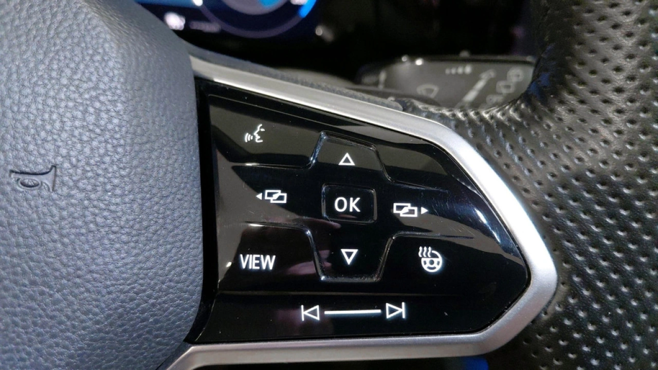 Volkswagen Golf GTE 1.4 eHybrid | Panoramadak | Camera | Head-Updisplay | LED Matrix |