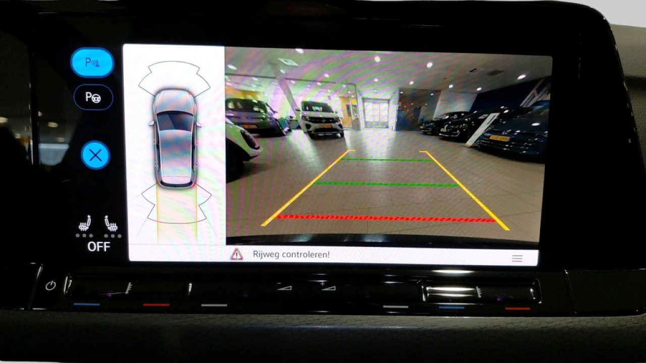 Volkswagen Golf GTE 1.4 eHybrid | Panoramadak | Camera | Head-Updisplay | LED Matrix |