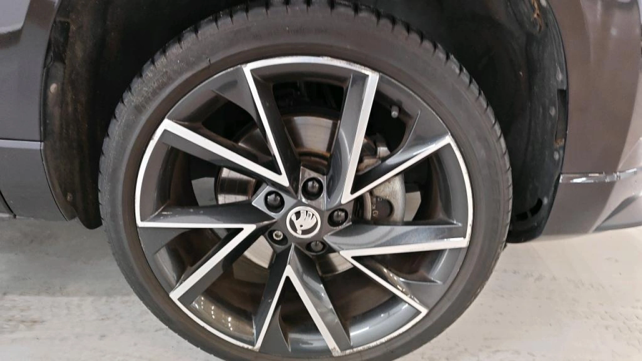 Škoda Karoq 1.5 TSI ACT Sportline Business