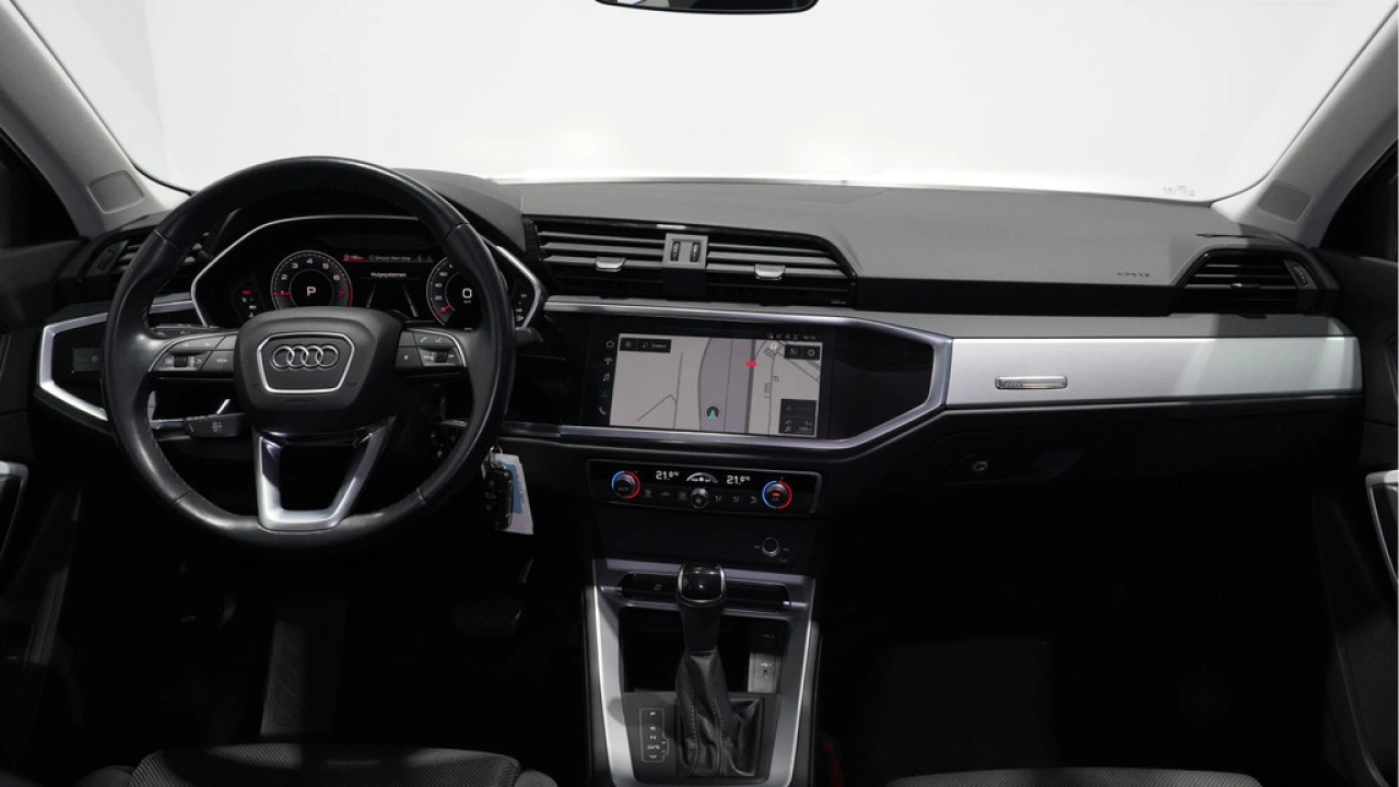 Audi Q3 35 TFSI 150 pk S-Tronic Business Edition