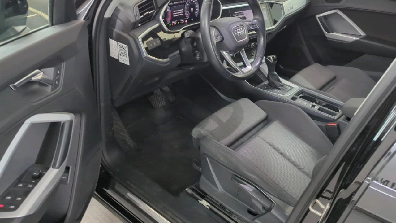 Audi Q3 35 TFSI Business Edition