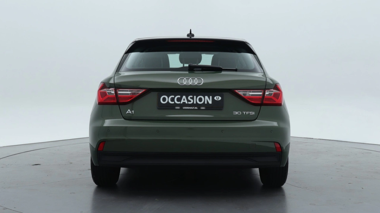 Audi A1 Sportback 30 TFSI 110PK Pro Line | Contrast dak | Sportstoelen | Cruise control |