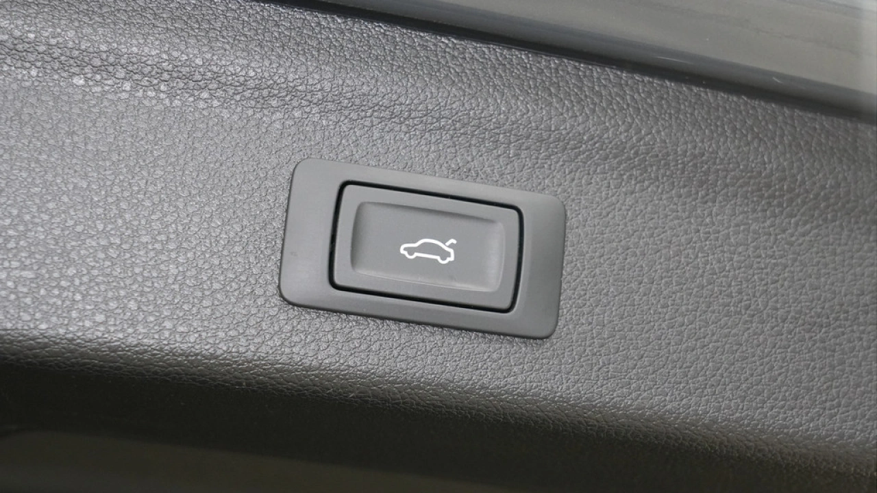 Audi Q3 45 TFSI e Business Edition